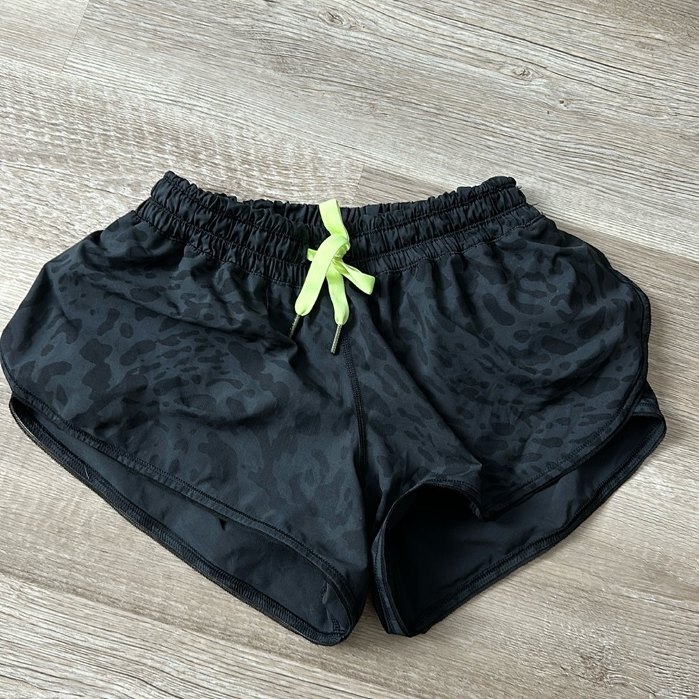 Lululemon Hotty hot short.